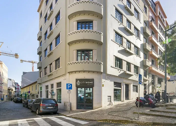 Whome Urban Elegance: A Modern Haven In Lisbon's Heart