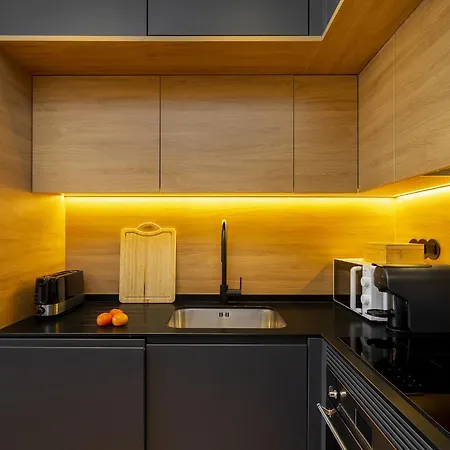 Whome Urban Elegance: A Modern Haven In Lisbon's Heart 아파트 리스본