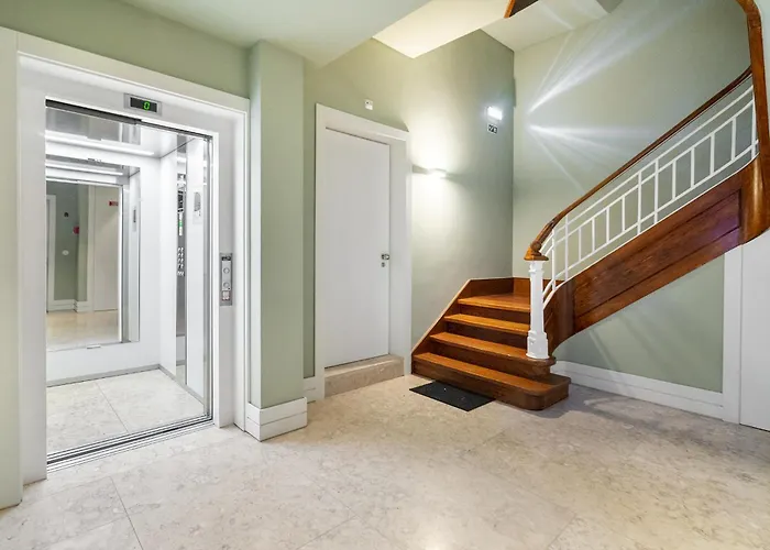 Whome Urban Elegance: A Modern Haven In Lisbon's Heart Лиссабон